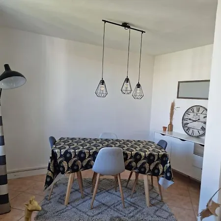 Grand Appart/wifi/2 Chambres/detente/calme شقة بيربينيو